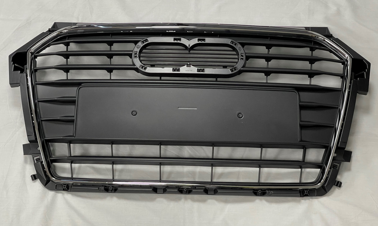 AUDI A1 2010-2018 HATCHBACK Front Grille Silver Grey With Chrome Frame