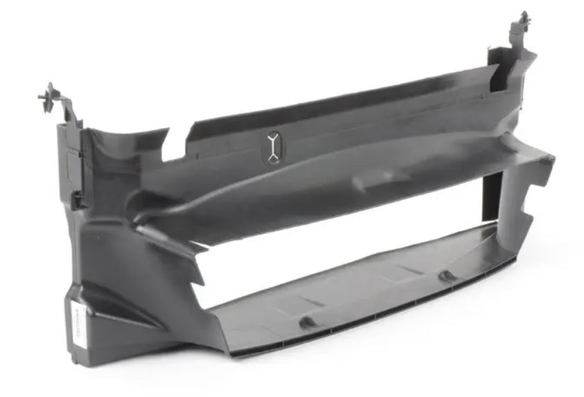 BMW 2 SERIES F23 2014- CONVERTIBLE Front Bumper Centre Air Guide (M-Sport)