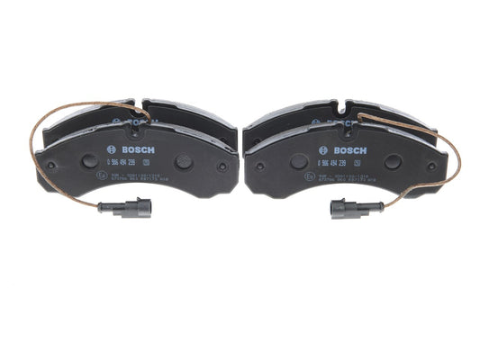 Brake Pad Kit OEM (NISSAN OEM) D4060MB40A